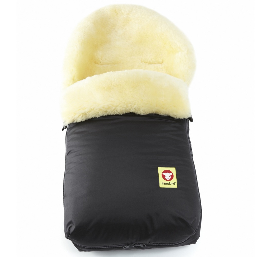 Sheepskin Bunting by Fåreskind “Baby Go Cozy”